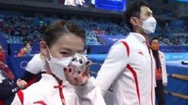 摸摸“冰墩墩”能有好運氣？奧運選手的“幸運密碼”藏不住了