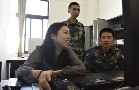 軍嫂鄭如:雖苦不怕，是我對愛(ài)的承諾
