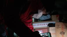 新華全媒+丨京外支援、夜間派送，疏通北京快遞堵點(diǎn)