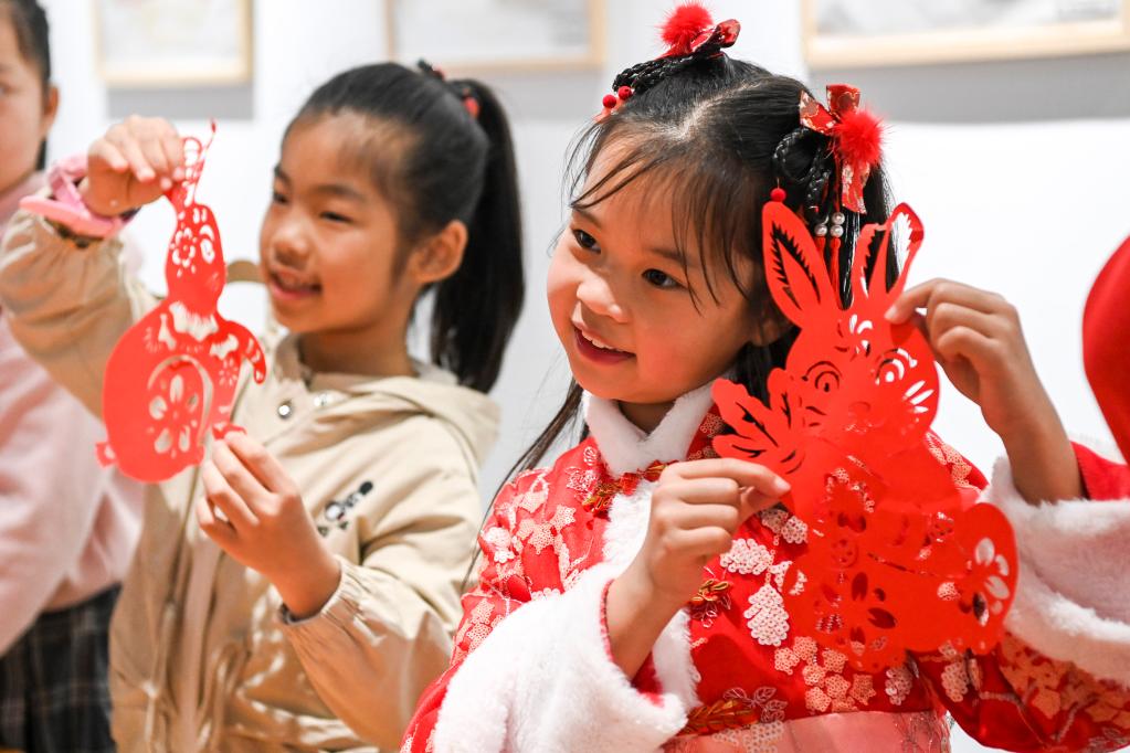 廣西興業(yè)：體驗傳統文化 樂(lè )享多彩寒假
