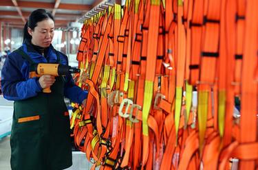 山東惠民：繩網(wǎng)企業(yè)滿(mǎn)負荷運轉“搶外單”