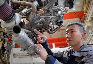 從航模到旋翼機，他讓夢(mèng)想“飛”進(jìn)現實(shí)