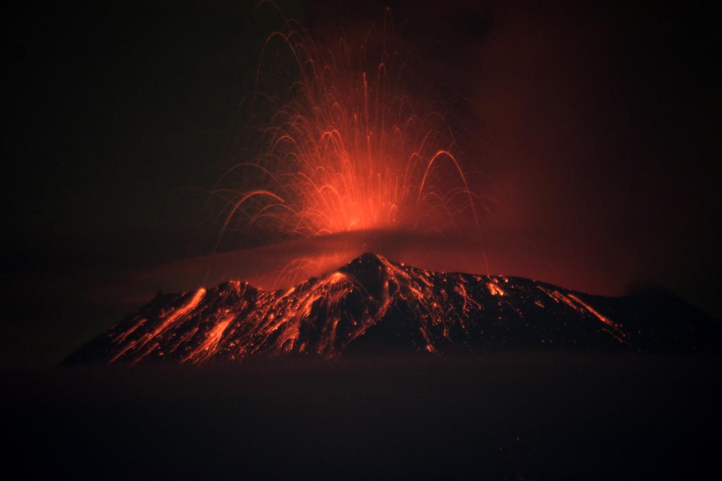 火山活動(dòng)致墨西哥兩座機場(chǎng)暫時(shí)關(guān)閉