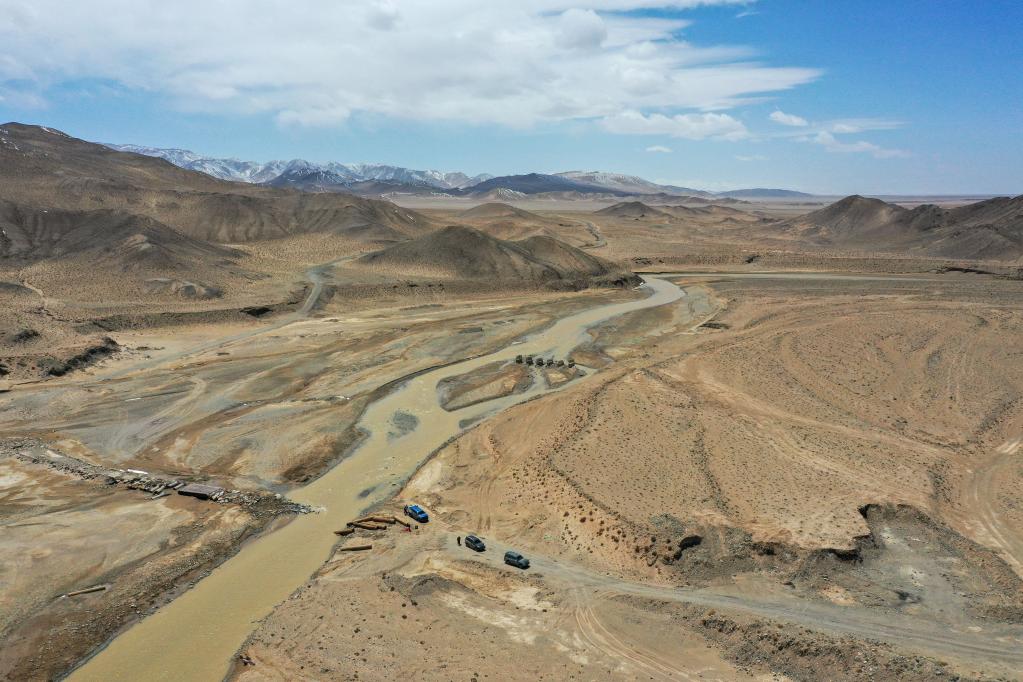 新華全媒+丨摸清水資源“家底” 新疆啟動(dòng)2023年“昆侖山北坡水資源科學(xué)考察”