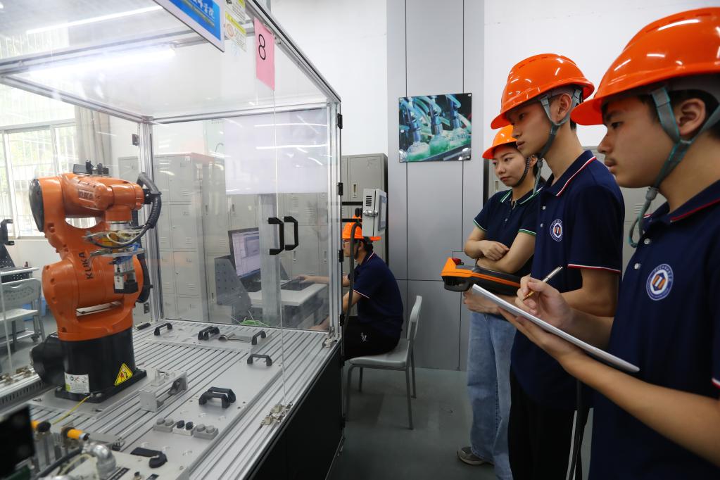 高質(zhì)量發(fā)展調研行丨廣東：打造現代技工教育體系