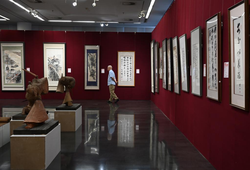 “新時(shí)代（京津冀）藝術(shù)品經(jīng)營(yíng)與管理人才培養”項目結業(yè)成果展在京舉行