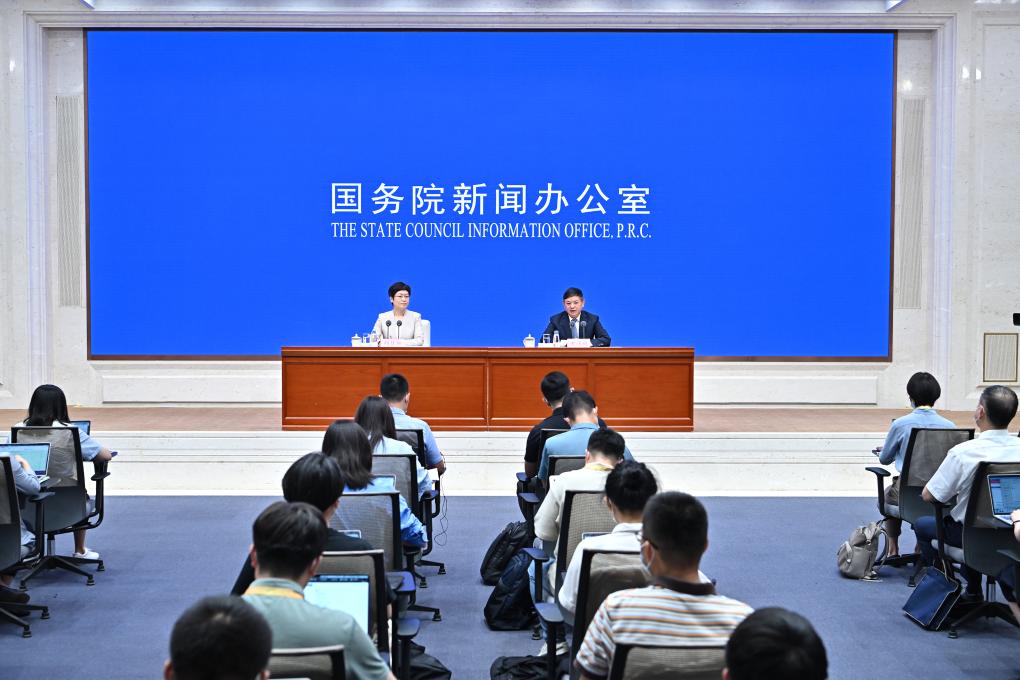 新華全媒+丨國新辦舉行“權威部門(mén)話(huà)開(kāi)局”系列主題新聞發(fā)布會(huì )介紹“加強生態(tài)環(huán)境保護，全面推進(jìn)美麗中國建設”有關(guān)情況