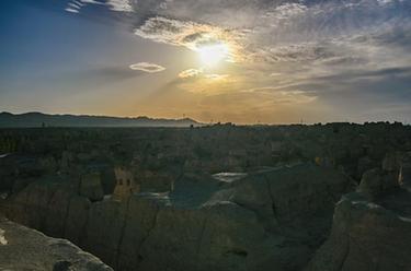 美麗中國丨夕陽(yáng)下的交河故城