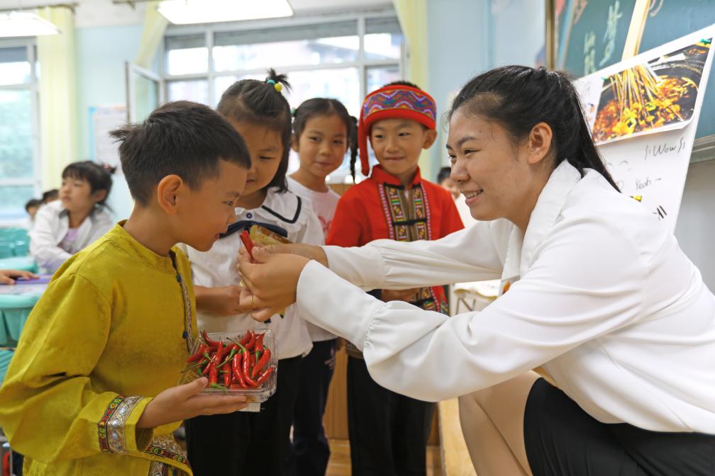 遼寧沈陽(yáng)：校園感受豐收節文化