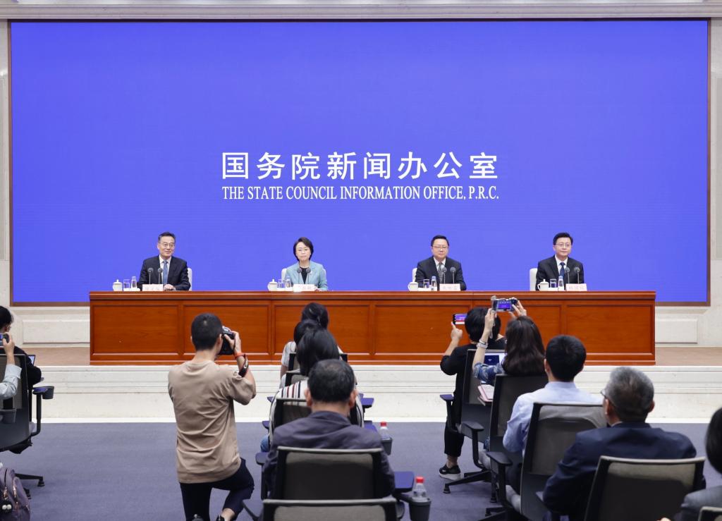 國新辦舉行“權威部門(mén)話(huà)開(kāi)局”系列主題新聞發(fā)布會(huì ) 介紹推動(dòng)廣播電視和網(wǎng)絡(luò )視聽(tīng)高質(zhì)量發(fā)展、努力鑄就中國特色社會(huì )主義文化新輝煌有關(guān)情況