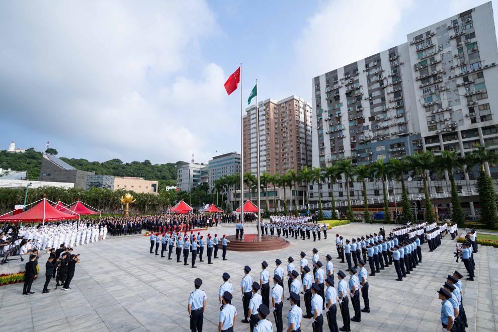 澳門(mén)舉行國慶升旗儀式