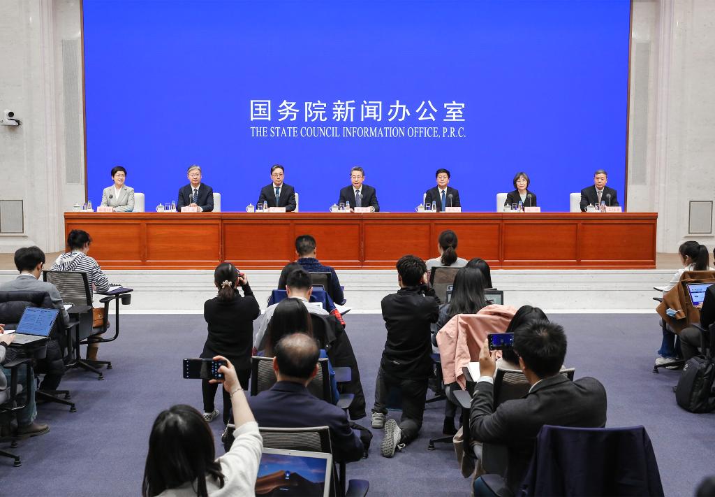 國新辦舉行加快推進(jìn)知識產(chǎn)權強國建設、有效支撐創(chuàng  )新驅動(dòng)發(fā)展 國務(wù)院政策例行吹風(fēng)會(huì )
