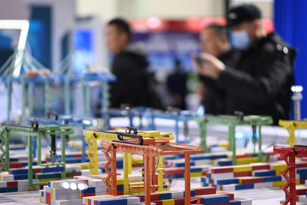 “微觀(guān)”天津國際航運產(chǎn)業(yè)博覽會(huì )上的“大家伙”