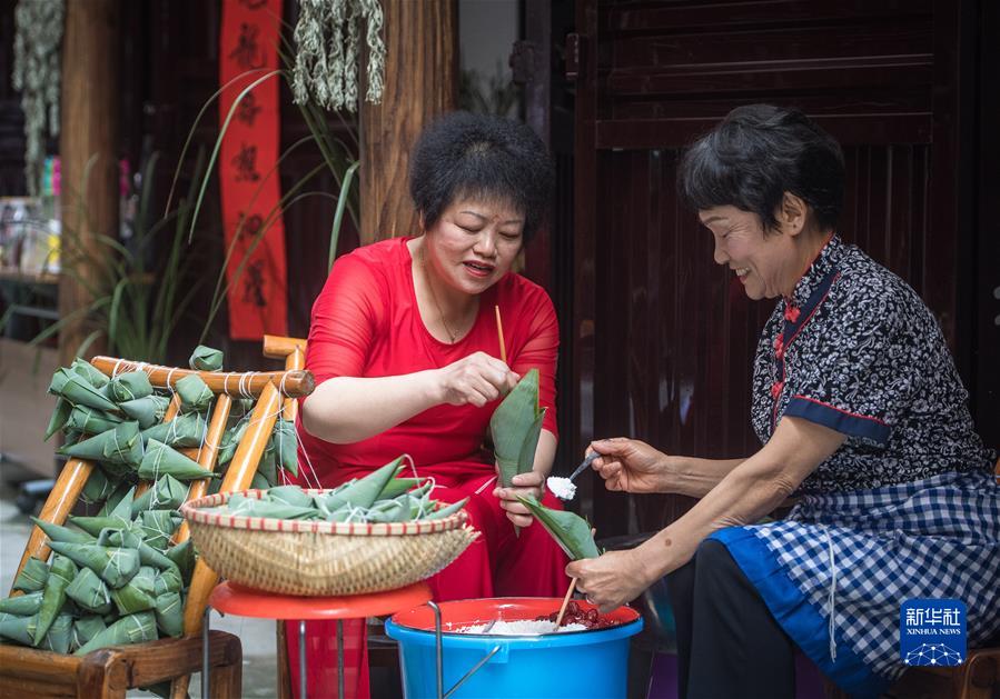 （新華全媒頭條·圖文互動(dòng)）（5）生態(tài)美、產(chǎn)業(yè)興、文化昌——長(cháng)江經(jīng)濟帶生態(tài)優(yōu)先、綠色發(fā)展見(jiàn)聞