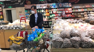 “掃碼”、兩米線(xiàn)……上海復商復市現場(chǎng)直擊