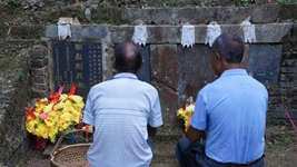 當年你守護我們，如今我們守護你……