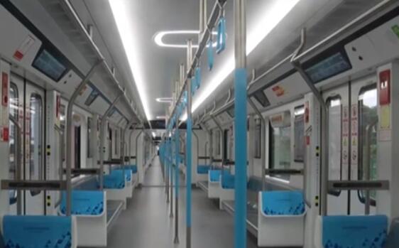 全國首列雙流制列車(chē)在重慶下線(xiàn)