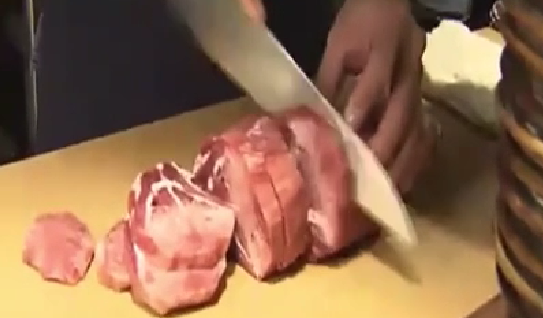 無(wú)奈！價(jià)格飛漲 日本牛肉供應緊缺沖擊餐飲業(yè)